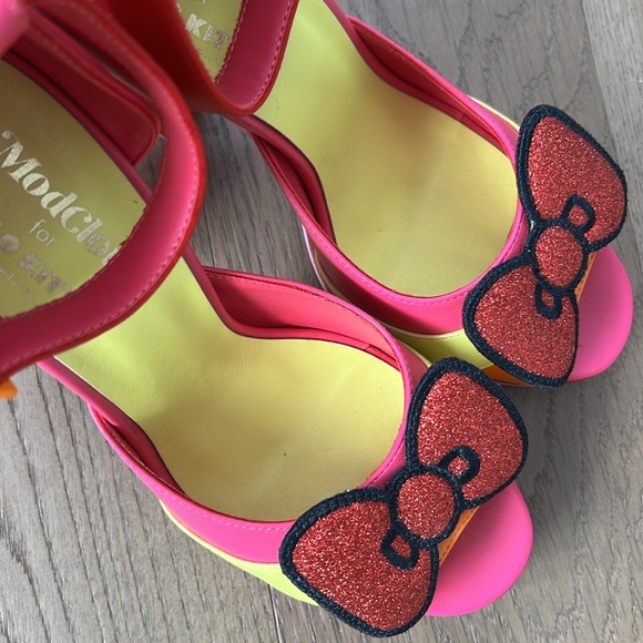 ModCloth x Hello Kitty Stripe Platform Sandals with Glittery Bow - Picture 14 of 16